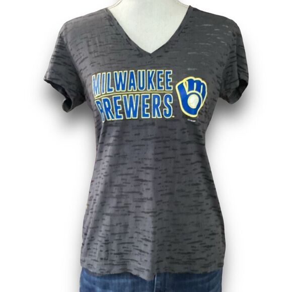 Genuine Merchandise by Sideline Apparel Milwaukee Brewers Women’s short Sleeve T - Picture 1 of 7
